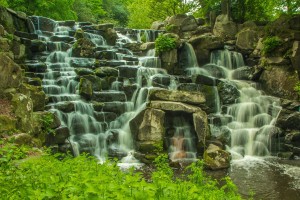 waterfall-851041_1920